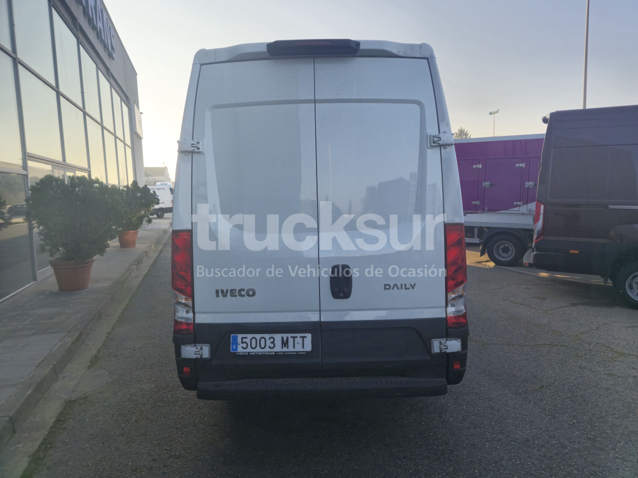 IVECO DAILY 35S16V 12M3 - Closed box van: picture 5 IVECO DAILY 35S16V 12M3 - Closed box van: picture 5