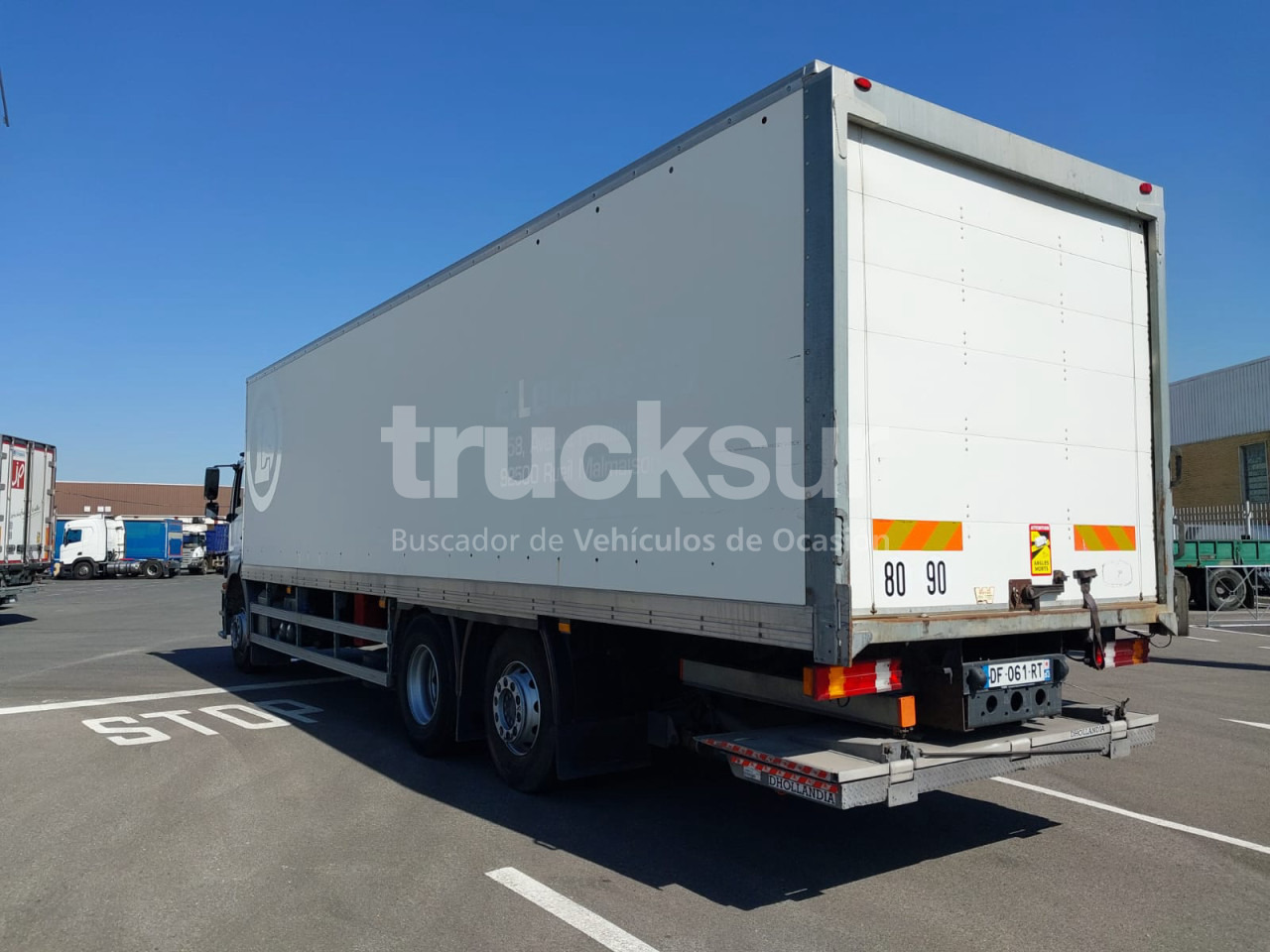 MERCEDES AXOR 2529 ejes 6x2*4 - Box truck: picture 3 MERCEDES AXOR 2529 ejes 6x2*4 - Box truck: picture 3