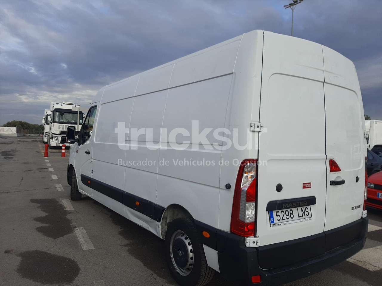 RENAULT 130.35 L3H2 - Closed box van: picture 3 RENAULT 130.35 L3H2 - Closed box van: picture 3
