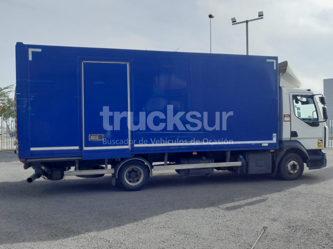 RENAULT D12.240 P/E - Box truck: picture 5 RENAULT D12.240 P/E - Box truck: picture 5