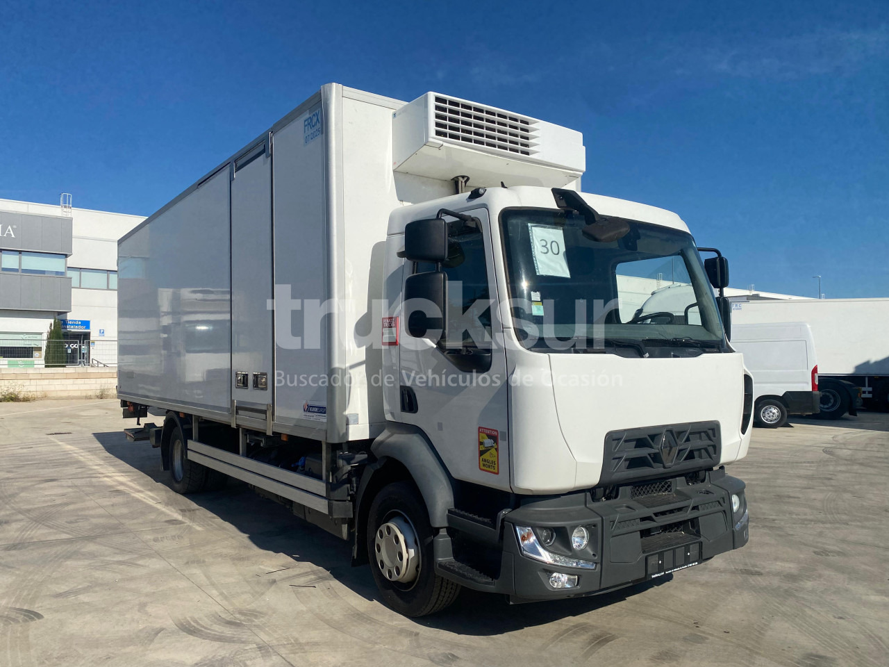 RENAULT D240.13 - Refrigerator truck: picture 2 RENAULT D240.13 - Refrigerator truck: picture 2