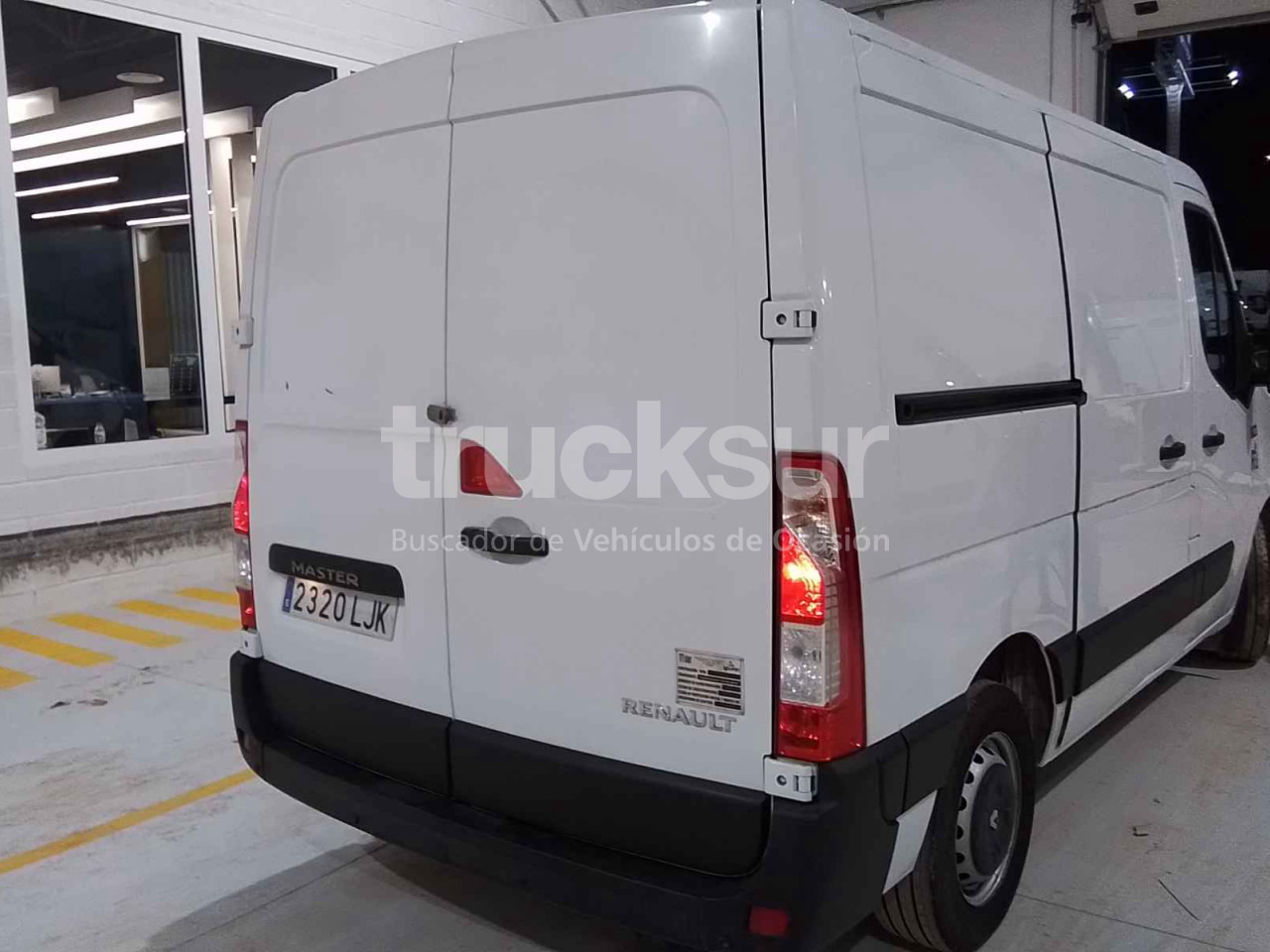 RENAULT MASTER 125.35 - Refrigerated delivery van: picture 2 RENAULT MASTER 125.35 - Refrigerated delivery van: picture 2