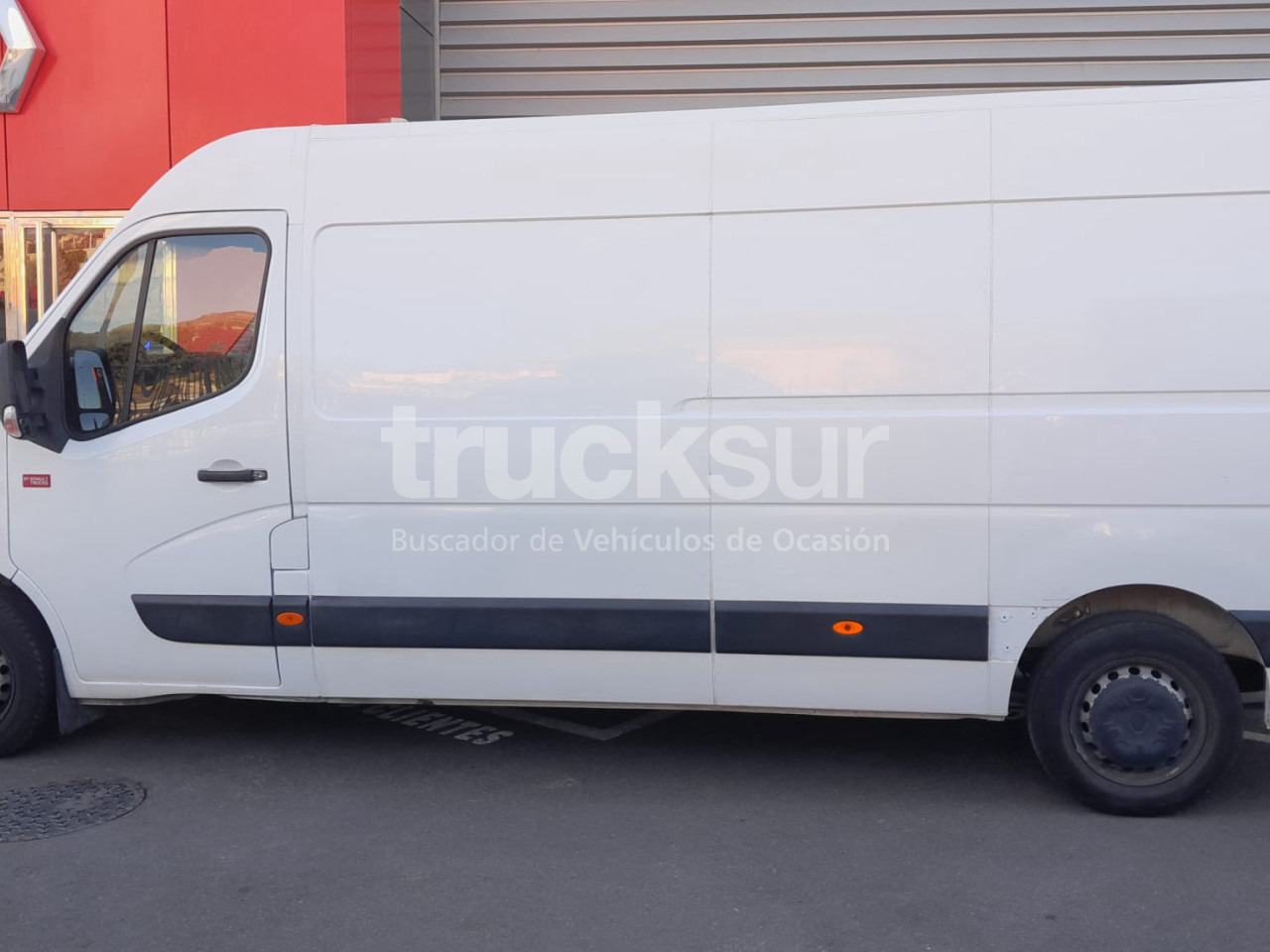 RENAULT MASTER 130.35 L3H2 E6 - Closed box van: picture 4 RENAULT MASTER 130.35 L3H2 E6 - Closed box van: picture 4