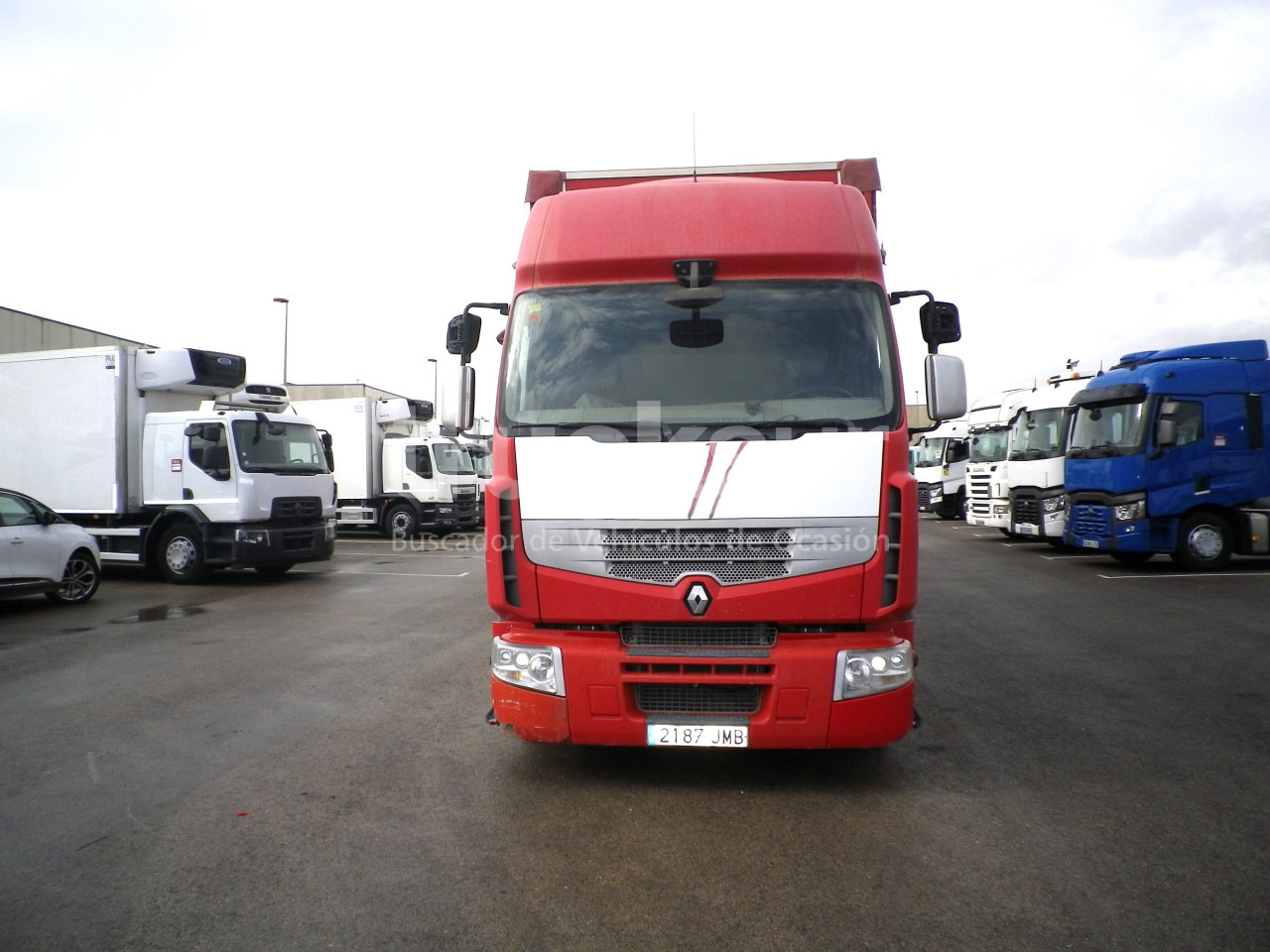 RENAULT PREMIUM 460 DXI REMOLCADOR - Curtain side truck: picture 3 RENAULT PREMIUM 460 DXI REMOLCADOR - Curtain side truck: picture 3