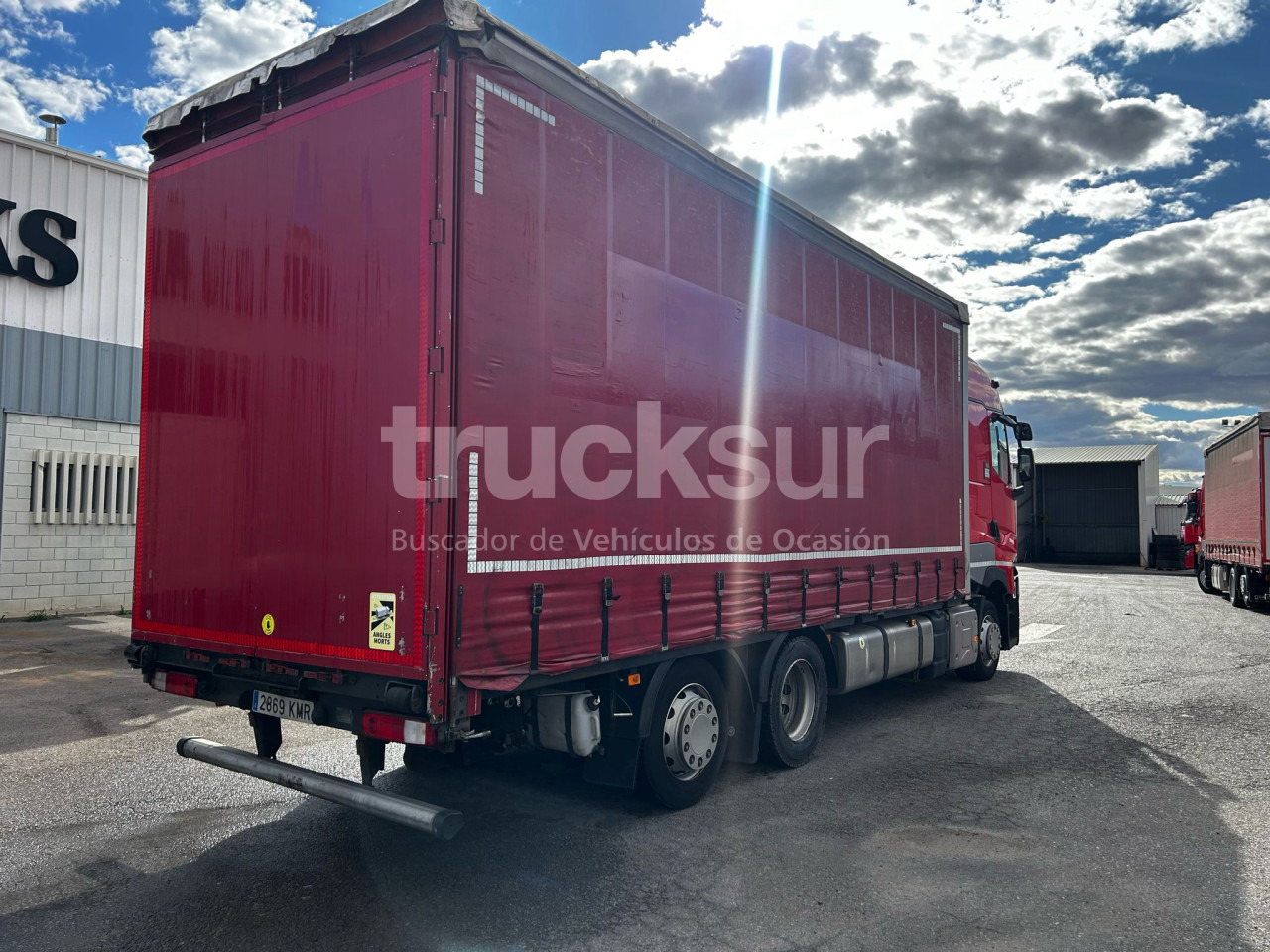 RENAULT T480 HIGH SLEEPER CAB 6X2*4 ejes 6x2*4 - Curtain side truck: picture 3 RENAULT T480 HIGH SLEEPER CAB 6X2*4 ejes 6x2*4 - Curtain side truck: picture 3