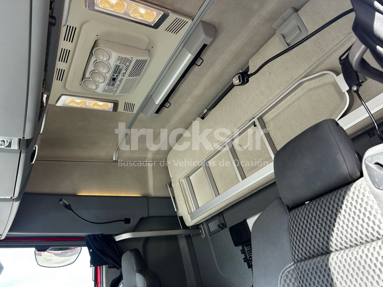 Curtain side truck RENAULT T480 HIGH SLEEPER CAB  6X2*4 ejes 6x2*4: picture 8