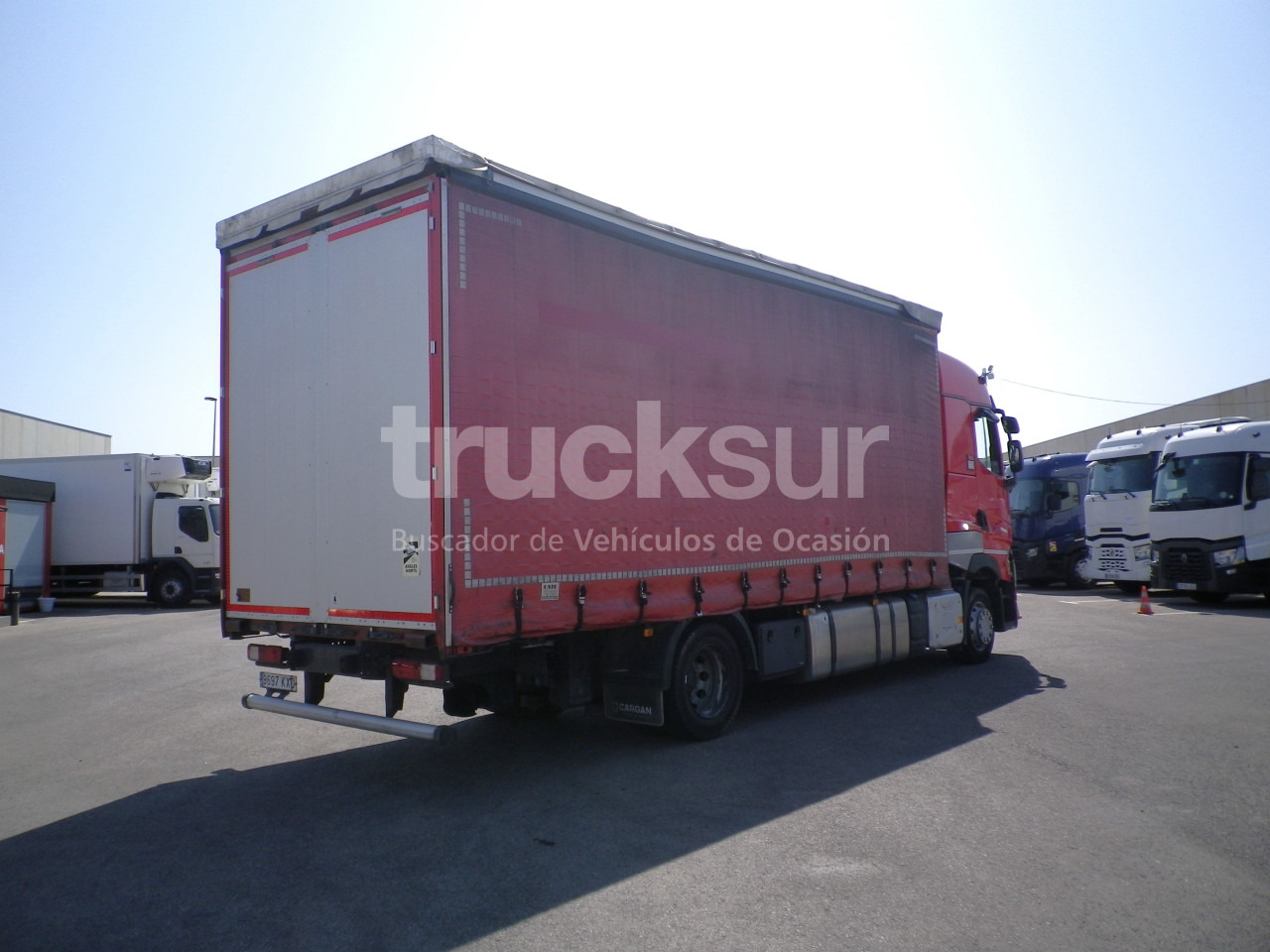 RENAULT T480 HIGH SLEEPER CAB - Curtain side truck: picture 4 RENAULT T480 HIGH SLEEPER CAB - Curtain side truck: picture 4