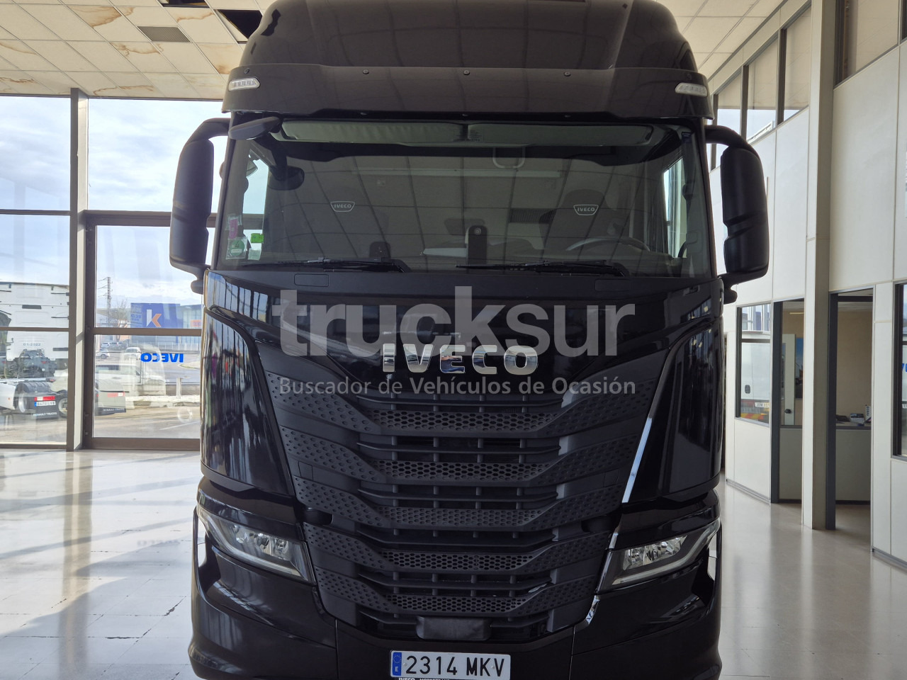 IVECO S-WAY AS440S46T/P - Tractor unit: picture 2 IVECO S-WAY AS440S46T/P - Tractor unit: picture 2