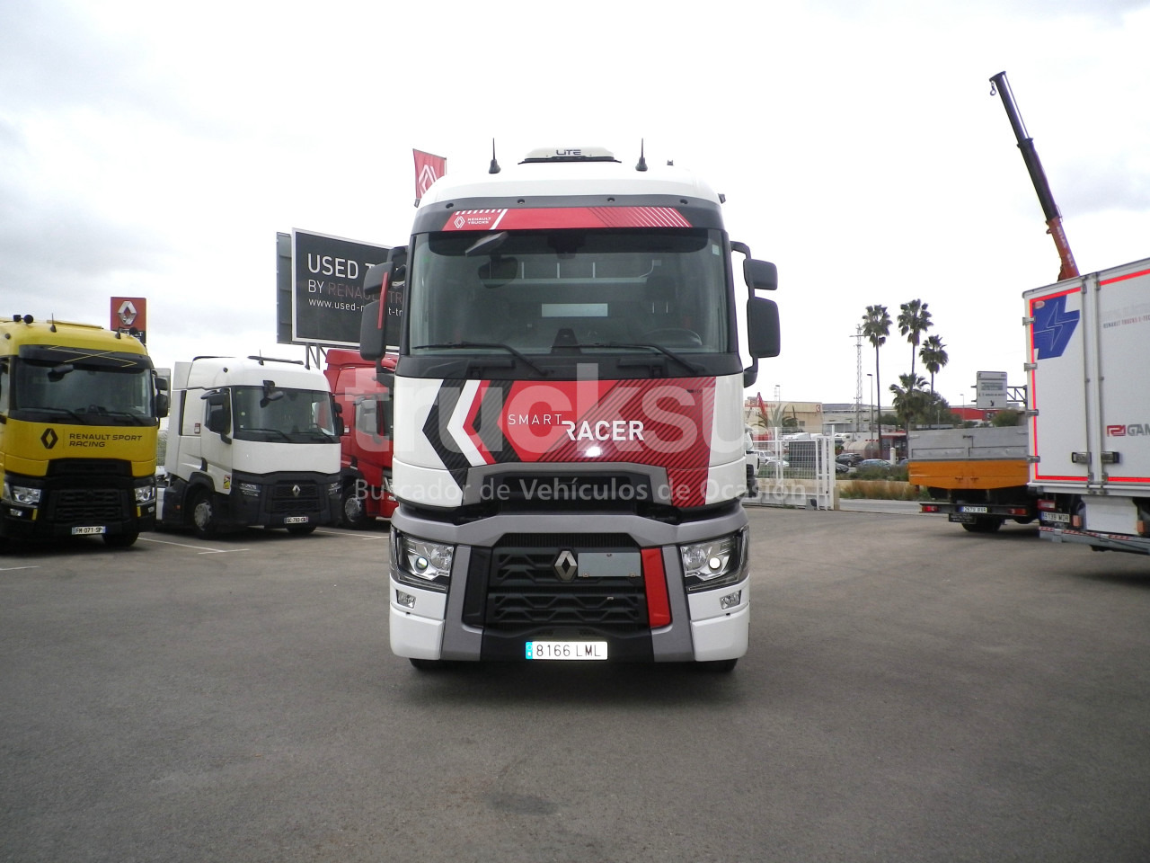 RENAULT T520 HIGH SLEEPER CAB - Tractor unit: picture 4 RENAULT T520 HIGH SLEEPER CAB - Tractor unit: picture 4