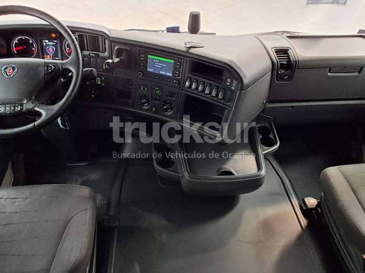 SCANIA R450 - Tractor unit: picture 4 SCANIA R450 - Tractor unit: picture 4