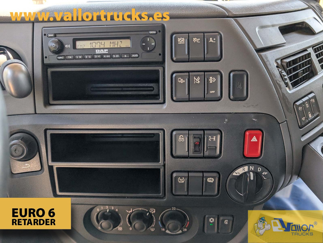 Curtain side truck DAF XF 460 - ROAD TRAIN: picture 10