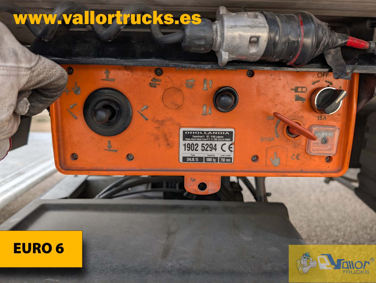 IVECO Eurocargo 100E220 - Refrigerator truck: picture 5 IVECO Eurocargo 100E220 - Refrigerator truck: picture 5