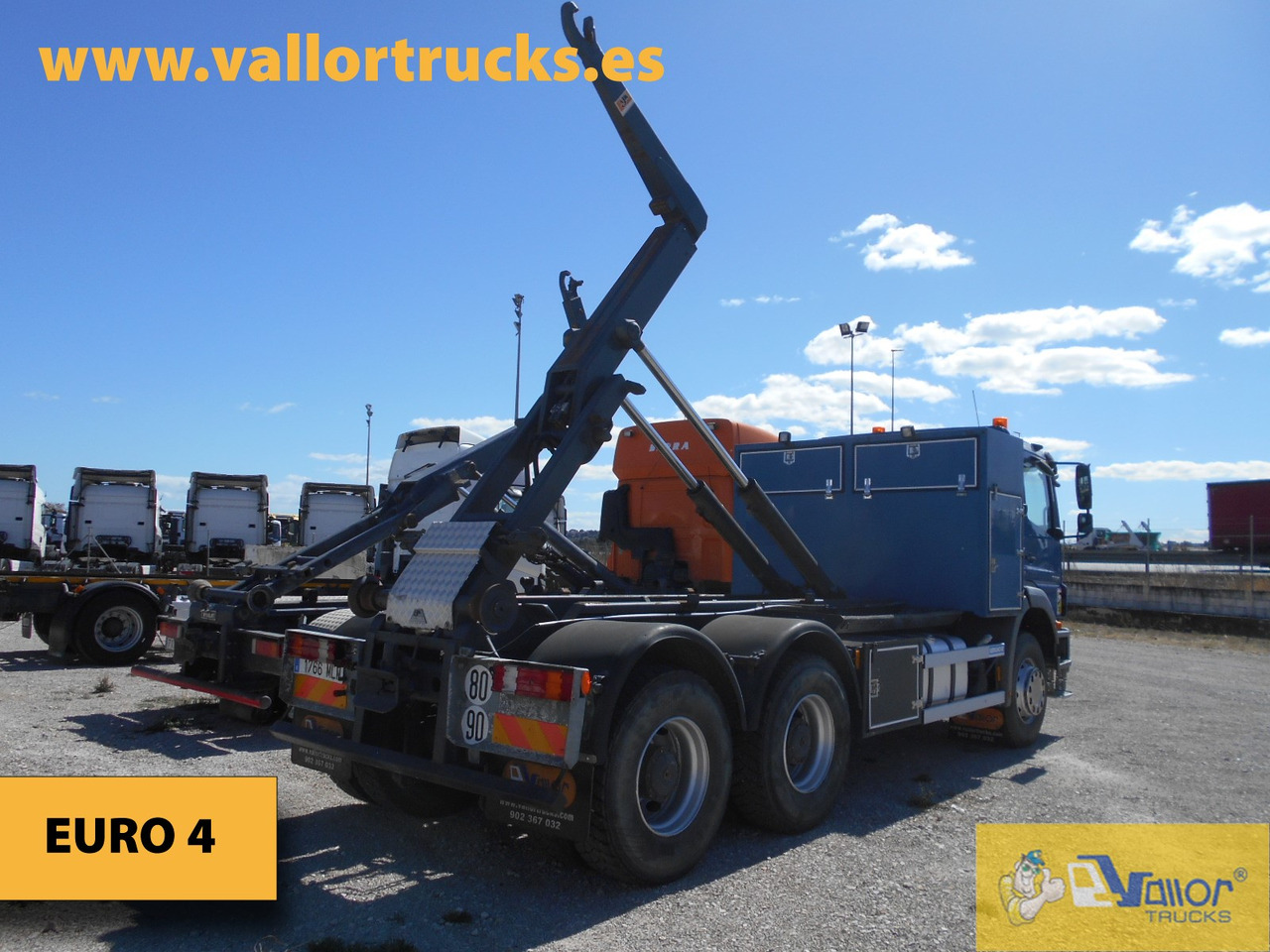 MERCEDES-BENZ AXOR 2629 - Hook lift truck: picture 3 MERCEDES-BENZ AXOR 2629 - Hook lift truck: picture 3