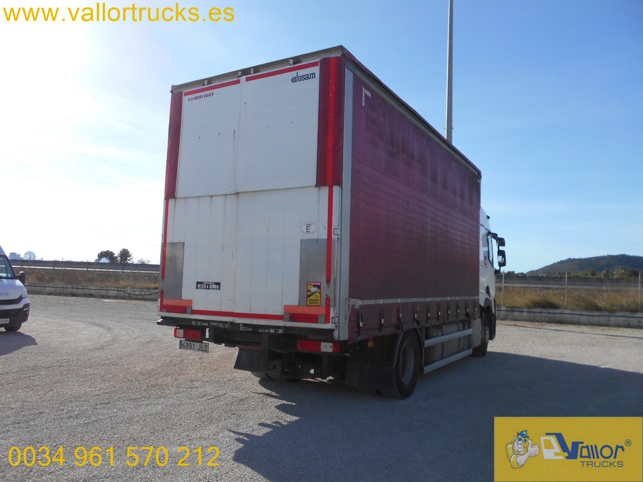 RENAULT T460 - Curtain side truck: picture 2 RENAULT T460 - Curtain side truck: picture 2
