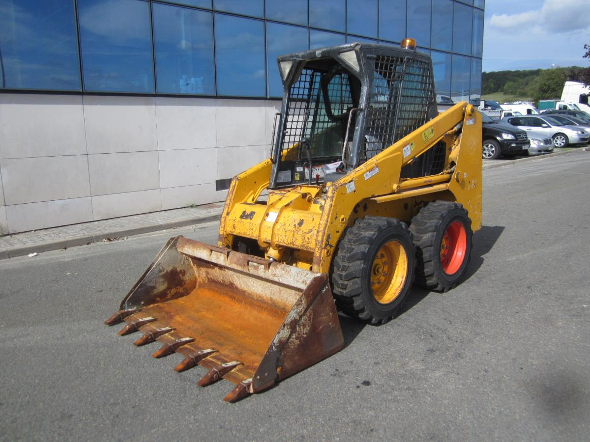 Bobcat S130 - Skid steer loader: picture 2 Bobcat S130 - Skid steer loader: picture 2