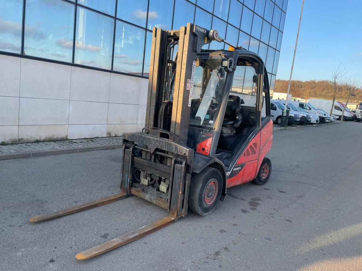 Fenwick H25D - Diesel forklift: picture 5 Fenwick H25D - Diesel forklift: picture 5