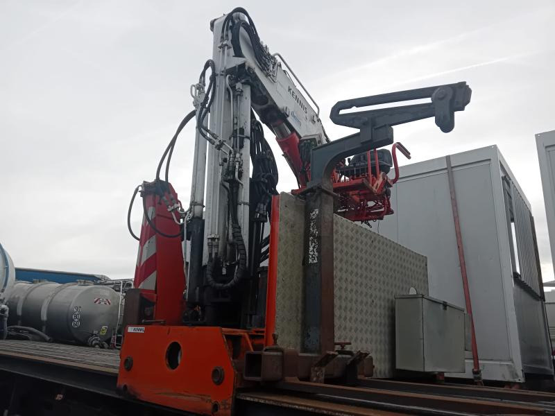 Fruehauf - Dropside/ Flatbed semi-trailer: picture 4 Fruehauf - Dropside/ Flatbed semi-trailer: picture 4