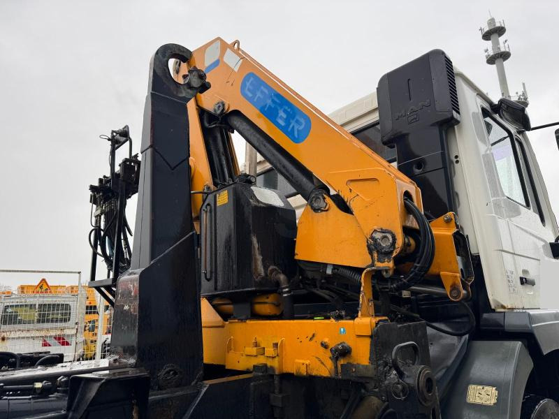 MAN FE 310 A - Hook lift truck, Crane truck: picture 5 MAN FE 310 A - Hook lift truck, Crane truck: picture 5