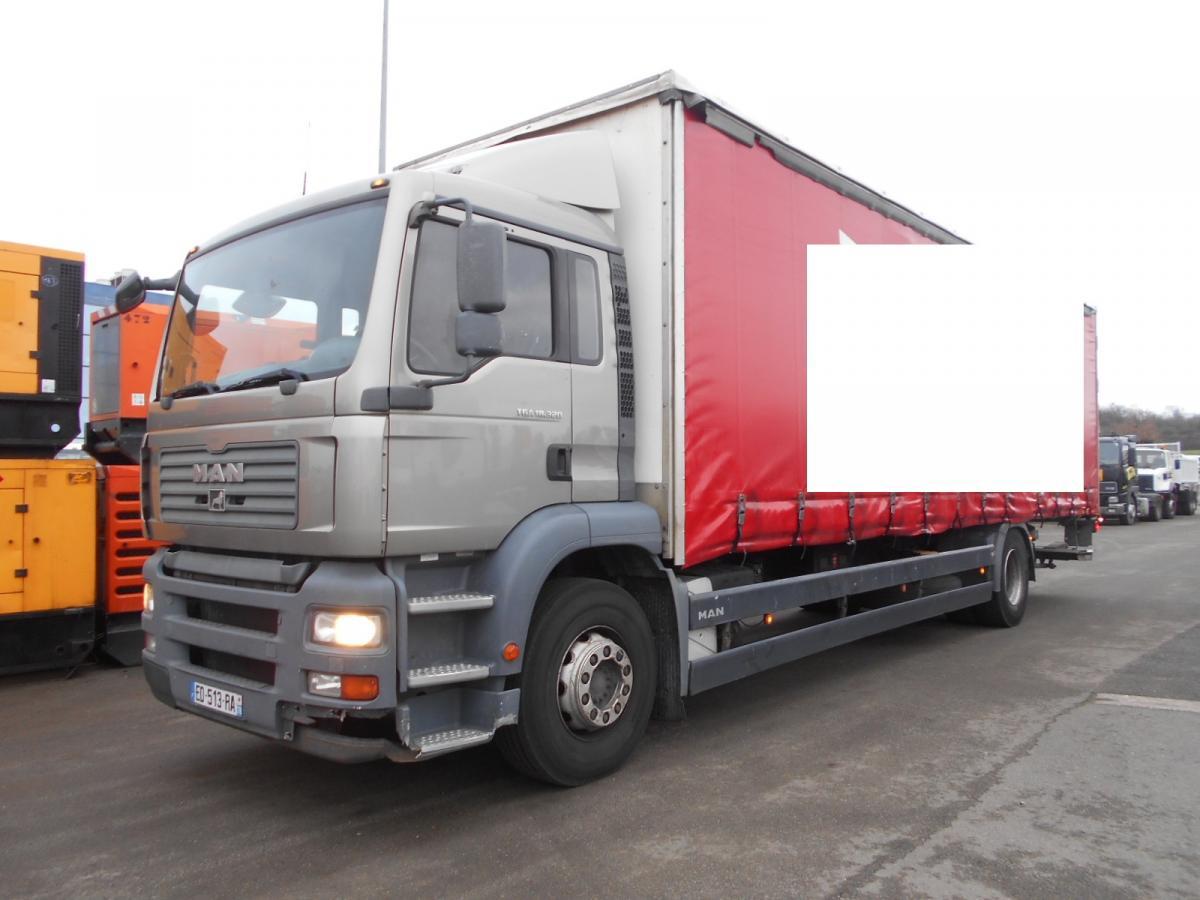MAN TGA 18.320 - Curtain side truck: picture 1 MAN TGA 18.320 - Curtain side truck: picture 1