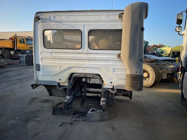 Mercedes ATEGO - Cab for Truck: picture 3 Mercedes ATEGO - Cab for Truck: picture 3
