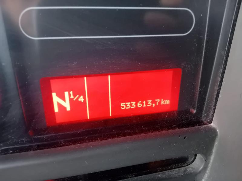 Tipper Renault Kerax 410 DXI: picture 7