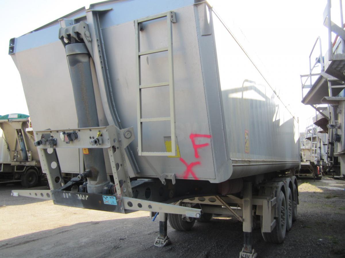 Schmitz Cargobull - Tipper semi-trailer: picture 3 Schmitz Cargobull - Tipper semi-trailer: picture 3