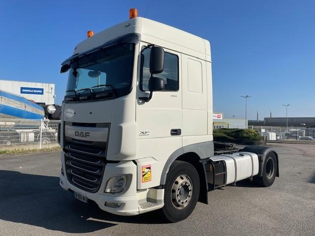 DAF XF105 - Tractor unit: picture 1 DAF XF105 - Tractor unit: picture 1