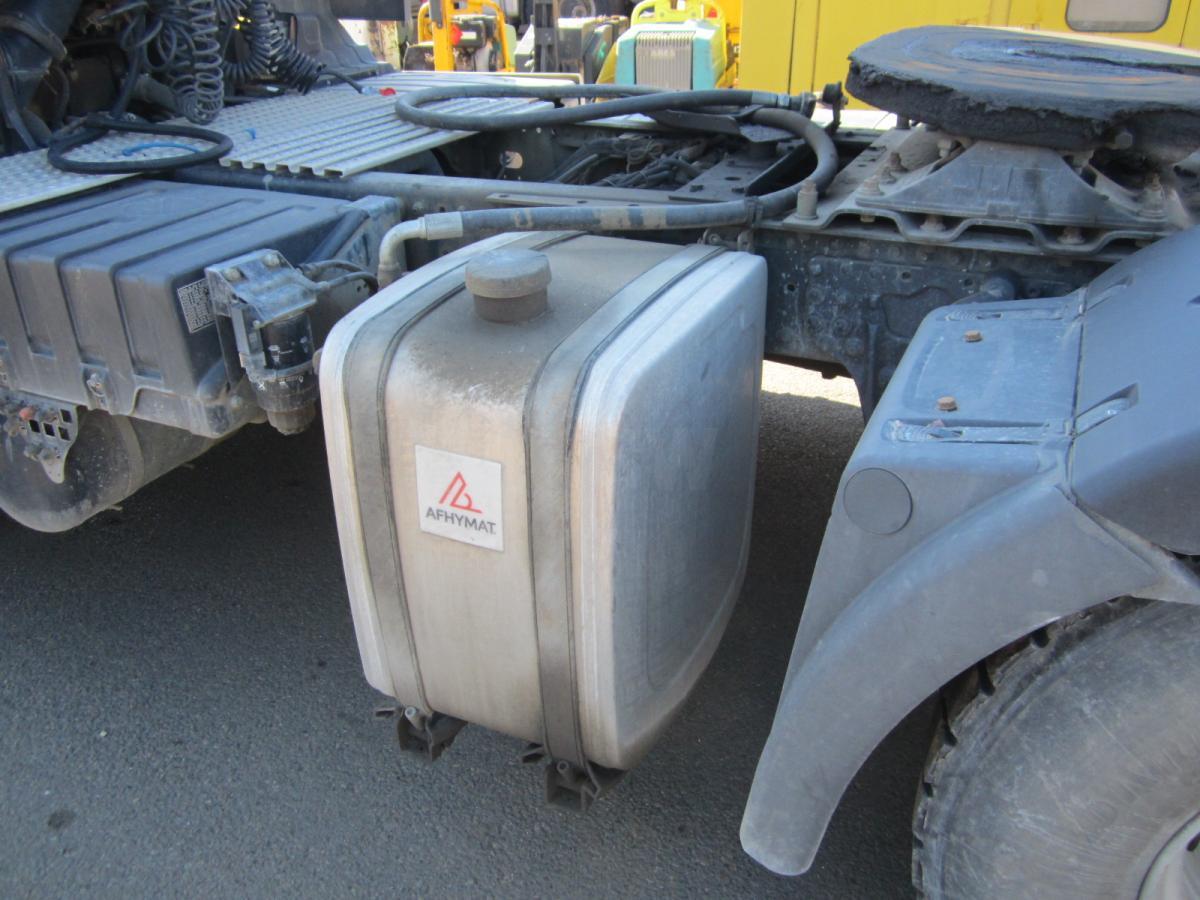 Tractor unit MAN TGS 18.460: picture 8
