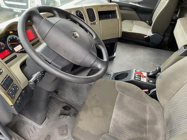 Interior photo 1: Tractor unit Renault Premium 460 DXI