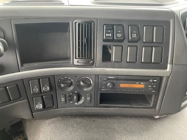 Tractor unit Volvo FMX 450: picture 7