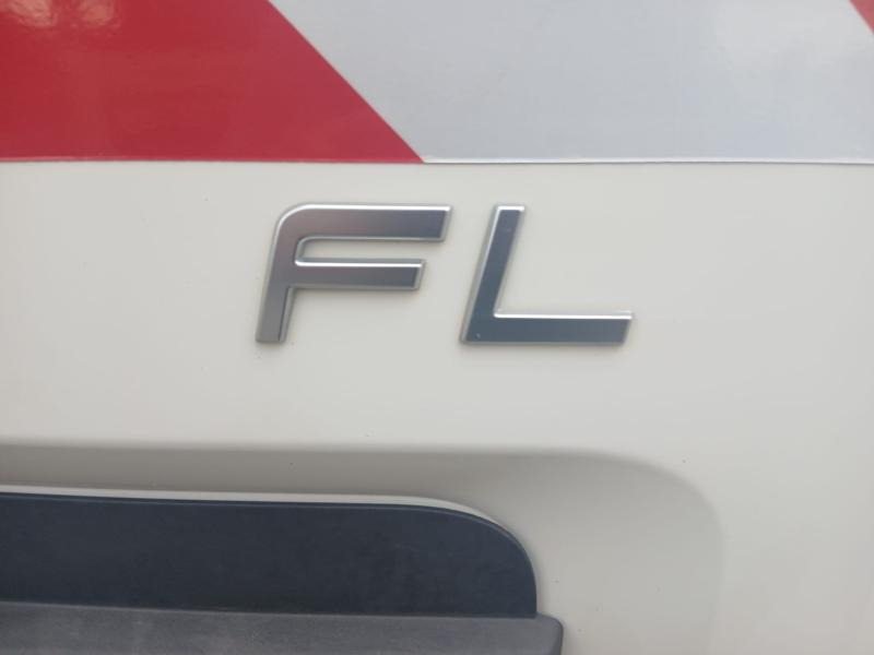 Cab chassis truck Volvo FL 260: picture 13