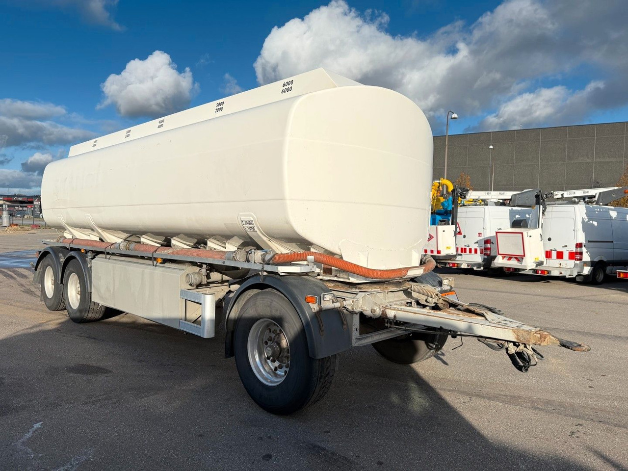 HMK Bilcon 27.000 l. ADR Tank 5 compartment - Tanker trailer: picture 2 HMK Bilcon 27.000 l. ADR Tank 5 compartment - Tanker trailer: picture 2