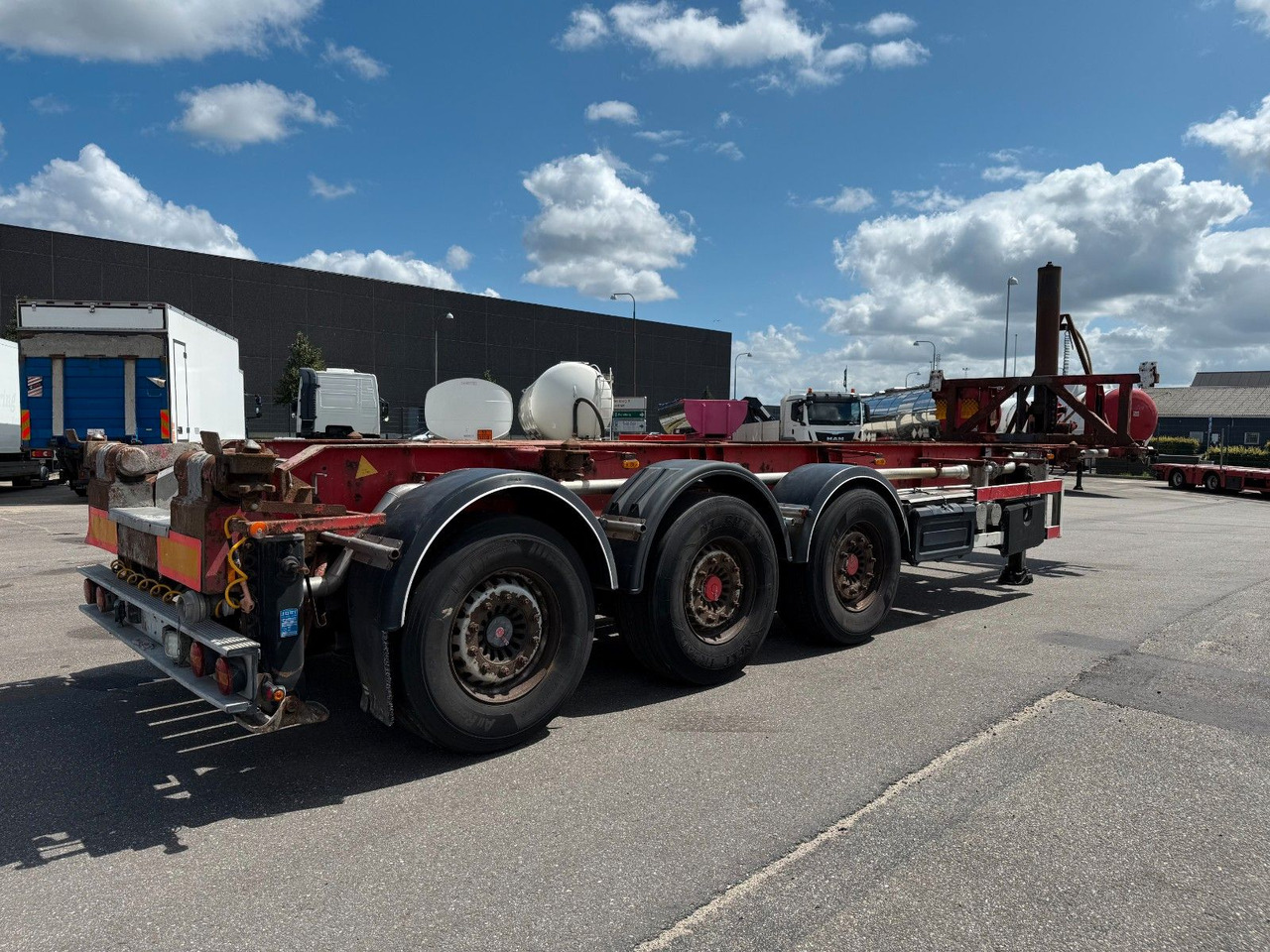 Lag 3 Axle 30" Container Tipper Chassis Lag 3 Axle 30" Container Tipper Chassis - Tipper semi-trailer: picture 3 Lag 3 Axle 30" Container Tipper Chassis Lag 3 Axle 30" Container Tipper Chassis - Tipper semi-trailer: picture 3