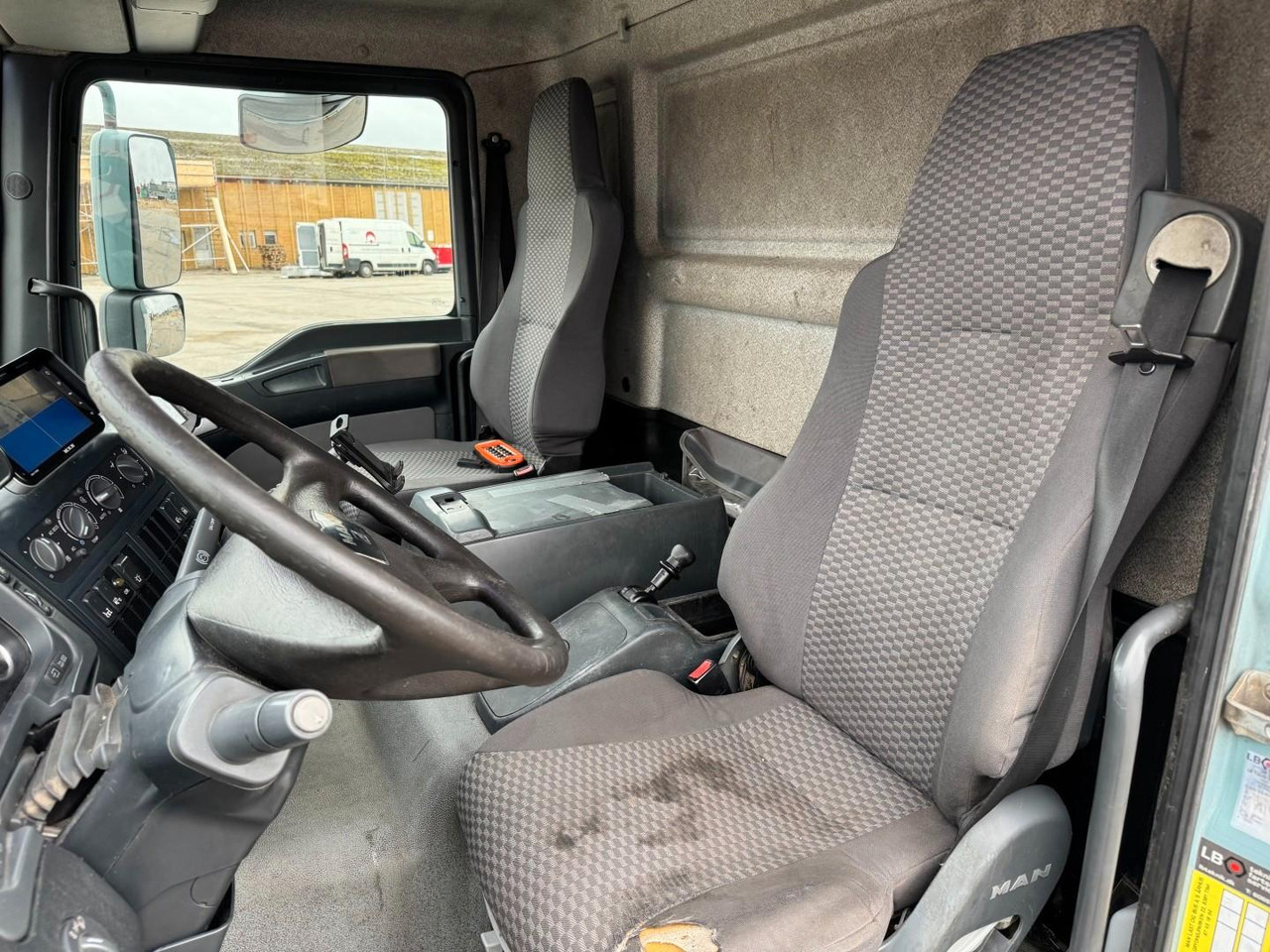 MAN TGL 12.240 4x2 Hvidtved Larsen SLP 5.5 - Vacuum truck: picture 5 MAN TGL 12.240 4x2 Hvidtved Larsen SLP 5.5 - Vacuum truck: picture 5