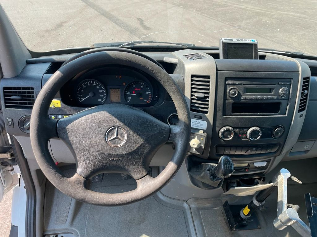 Truck mounted aerial platform Mercedes-Benz Sprinter 516 CDI Versalift VT-155-FZ 15,6 m.: picture 16