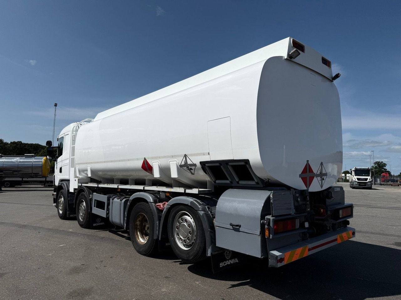 Scania G480 8x2*6 24.000 L / 5 compartments / ADR Tank - Tanker truck: picture 4 Scania G480 8x2*6 24.000 L / 5 compartments / ADR Tank - Tanker truck: picture 4