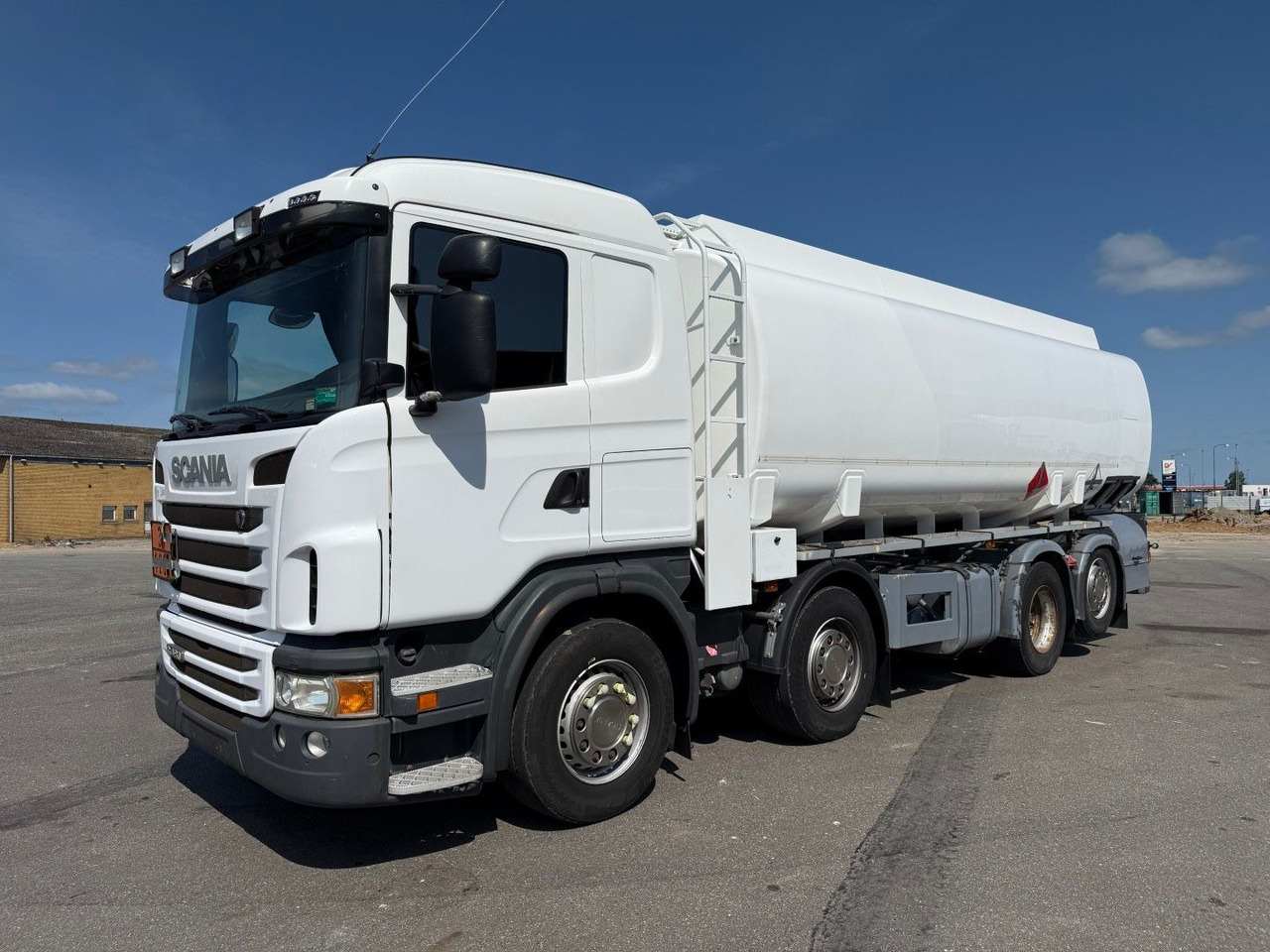 Scania G480 8x2*6 24.000 L / 5 compartments / ADR Tank - Tanker truck: picture 1 Scania G480 8x2*6 24.000 L / 5 compartments / ADR Tank - Tanker truck: picture 1