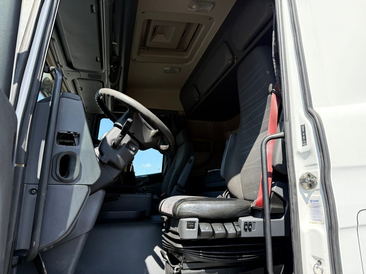Scania G480 8x2*6 24.000 L / 5 compartments / ADR Tank - Tanker truck: picture 5 Scania G480 8x2*6 24.000 L / 5 compartments / ADR Tank - Tanker truck: picture 5