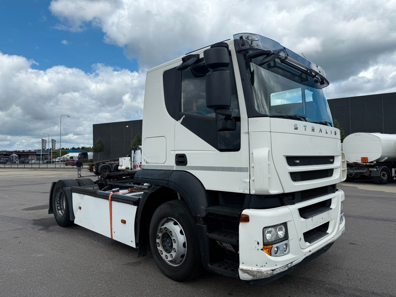 Iveco Stralis AT440S36T 4x2 - Tractor unit: picture 2 Iveco Stralis AT440S36T 4x2 - Tractor unit: picture 2