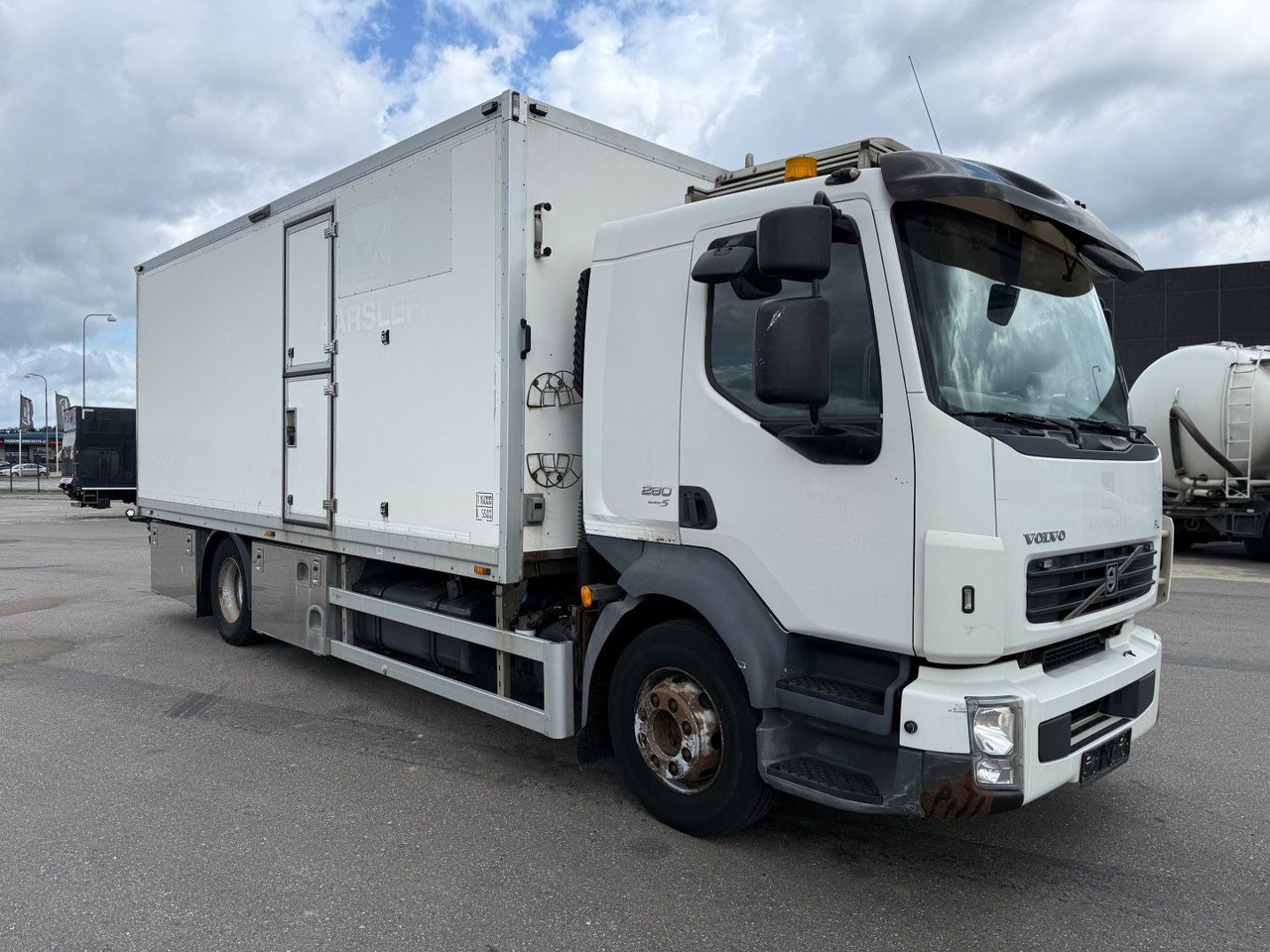Volvo FL 280 4x2 Euro 5 Workshop Equipment - Box truck: picture 2 Volvo FL 280 4x2 Euro 5 Workshop Equipment - Box truck: picture 2