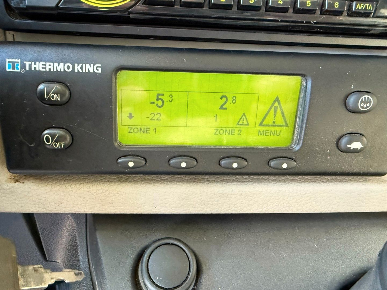 Refrigerator truck Volvo FL290 4x2 Thermo King T1200-R Euro 5: picture 11 Refrigerator truck Volvo FL290 4x2 Thermo King T1200-R Euro 5: picture 11