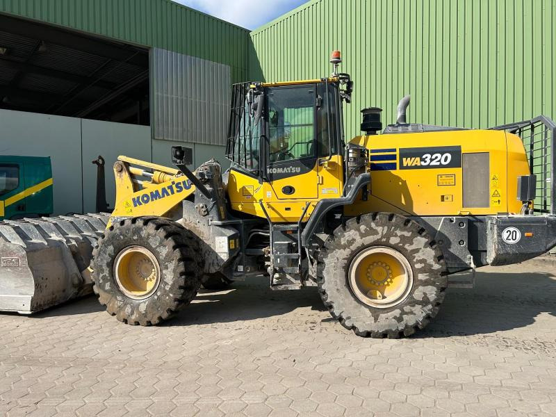 Komatsu WA320-8E0 - Wheel loader: picture 1 Komatsu WA320-8E0 - Wheel loader: picture 1