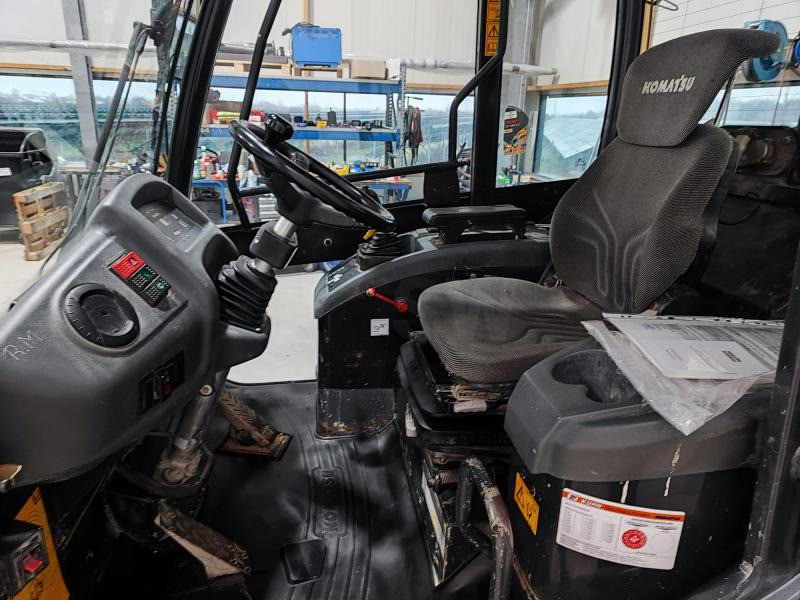 Komatsu WA70-7 - Wheel loader: picture 5 Komatsu WA70-7 - Wheel loader: picture 5