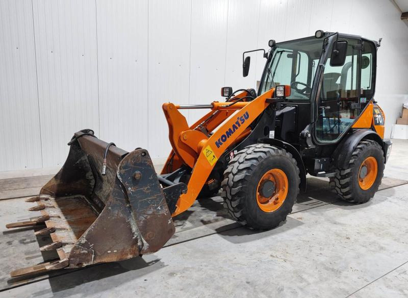 Komatsu WA70-7 - Wheel loader: picture 2 Komatsu WA70-7 - Wheel loader: picture 2