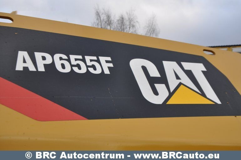 Asphalt paver Caterpillar AP655F !2750h working hours!: picture 25