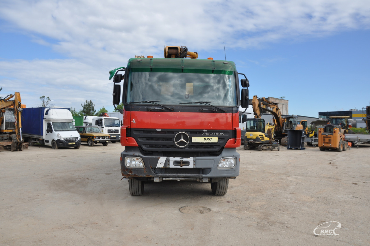 Mercedes-Benz 4144 - Concrete mixer truck: picture 3 Mercedes-Benz 4144 - Concrete mixer truck: picture 3