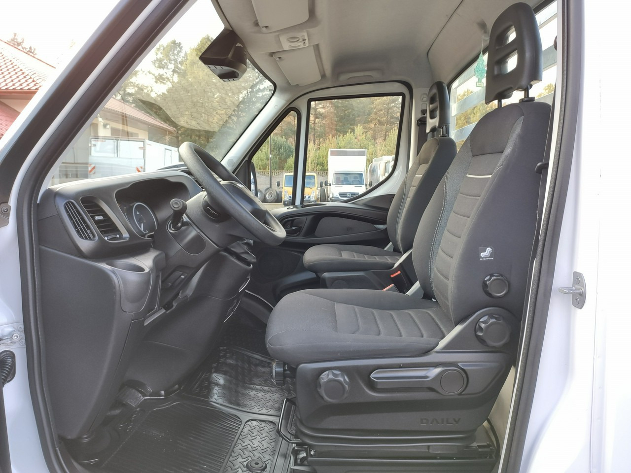 Iveco Daily 35S16 V leasing Iveco Daily 35S16 V: picture 19
