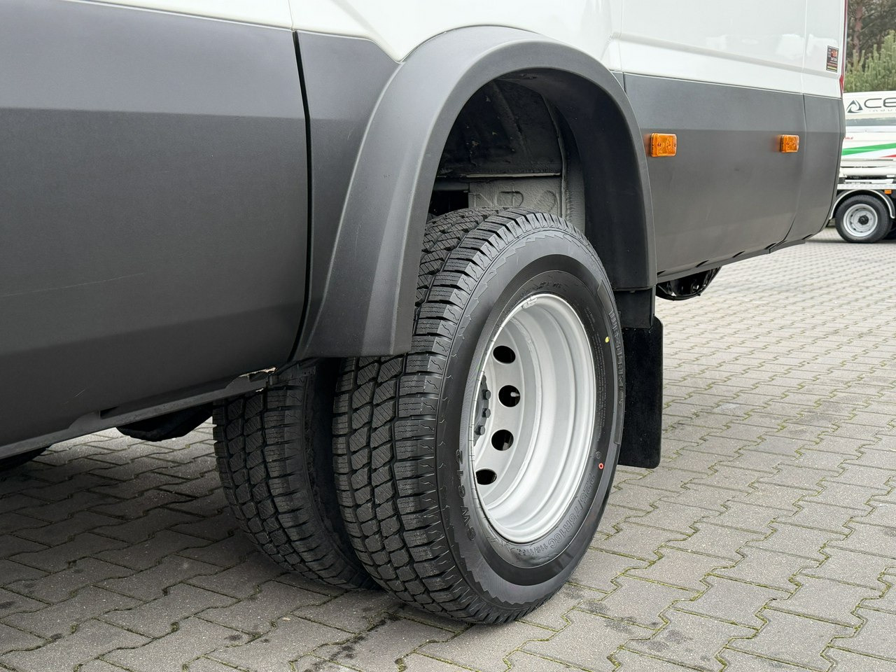 Iveco Daily 70C18 V H - Panel van: picture 3 Iveco Daily 70C18 V H - Panel van: picture 3