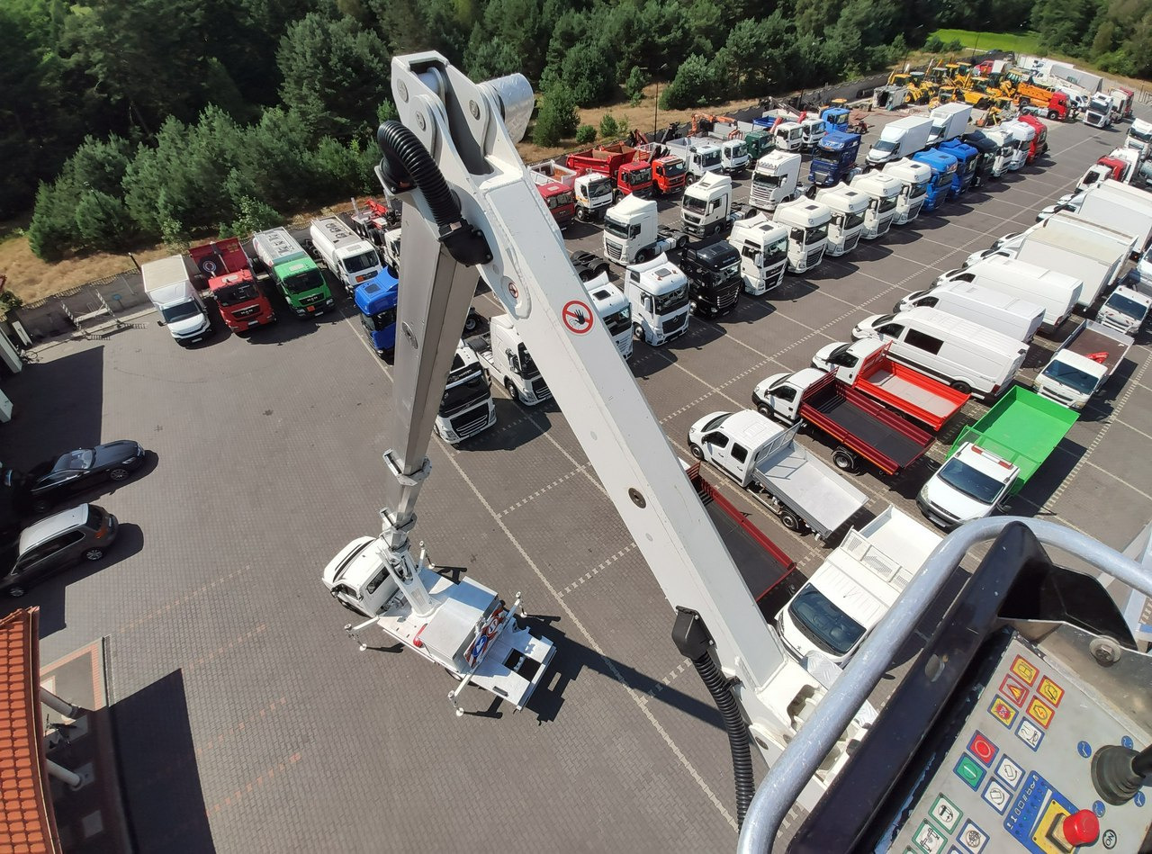 Iveco Volkswagen Crafter 4x4 Zwyżka 21m Palfinger P210BK JIP-Ogon udt - Truck mounted aerial platform: picture 4 Iveco Volkswagen Crafter 4x4 Zwyżka 21m Palfinger P210BK JIP-Ogon udt - Truck mounted aerial platform: picture 4