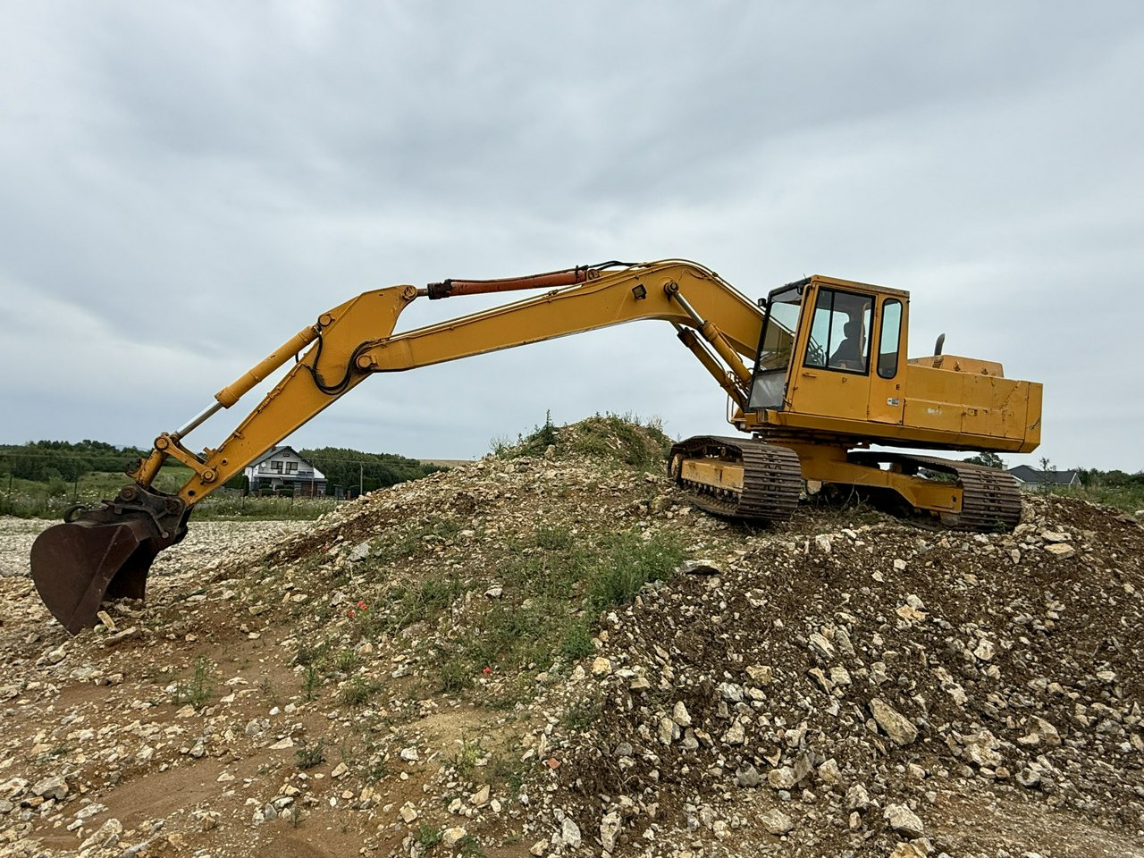 Komatsu PC240NLC-3KP - Crawler excavator: picture 1 Komatsu PC240NLC-3KP - Crawler excavator: picture 1